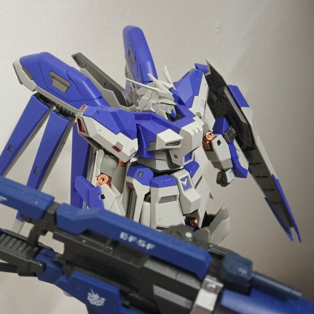 Gundammu Hi nue